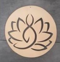 Yogini posee en lotus 2